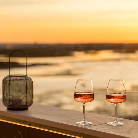 Downtown, 1br With A First Row View Over The Sea * 法鲁区