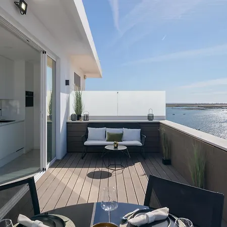 Downtown, 1br With A First Row View Over The Sea Appartamento *