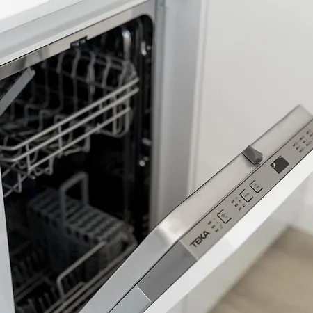 Downtown, 1br With A First Row View Over The Sea * Distretto di Faro